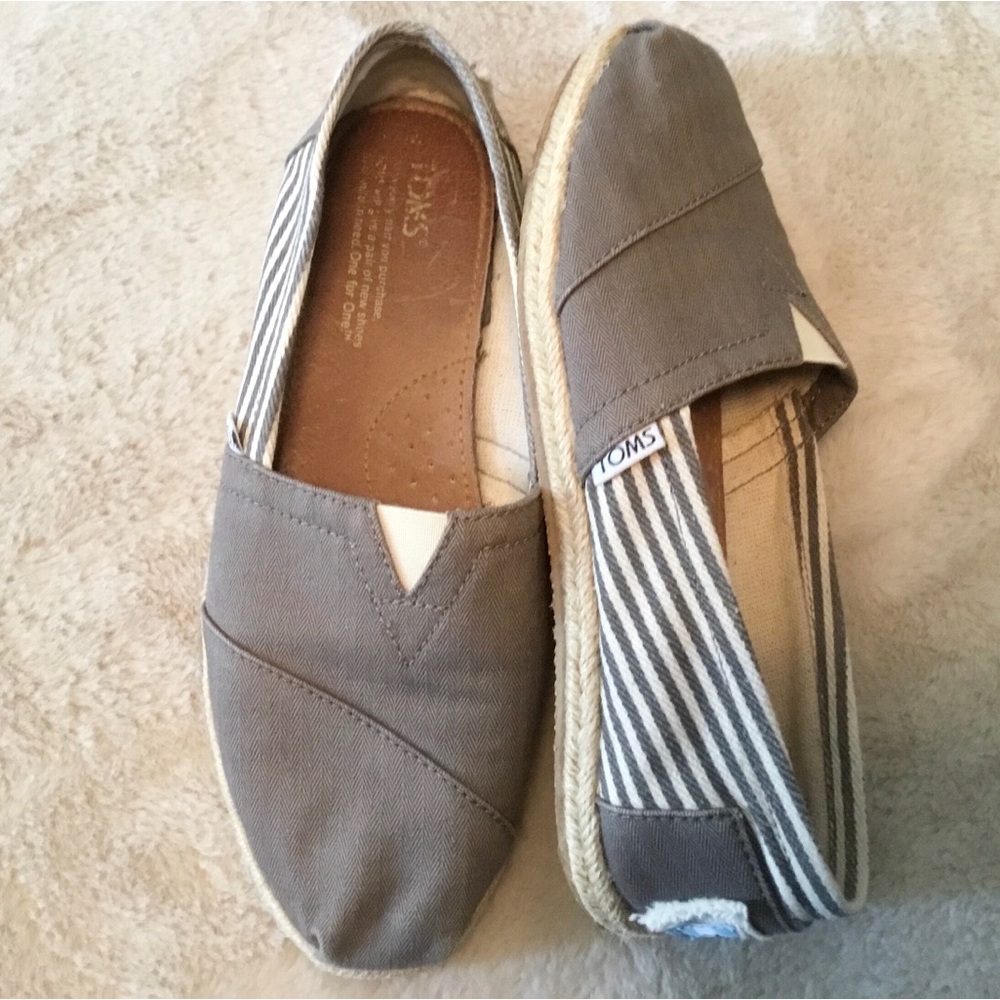 TOMS Taupe Canvas Espadrilles with Stripes - Size 6.5